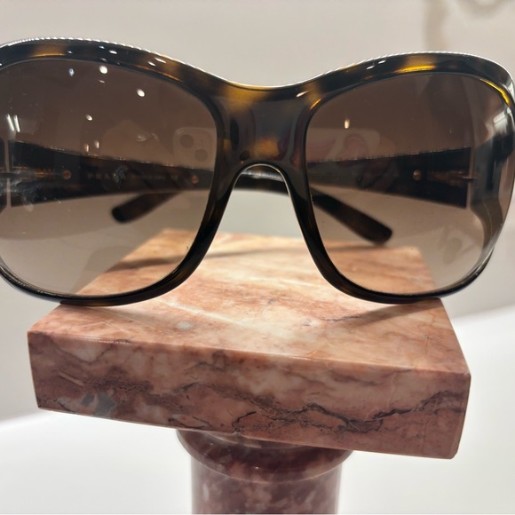 Prada 2009  Brown Gradient Sunglasses - Picture 1 of 10